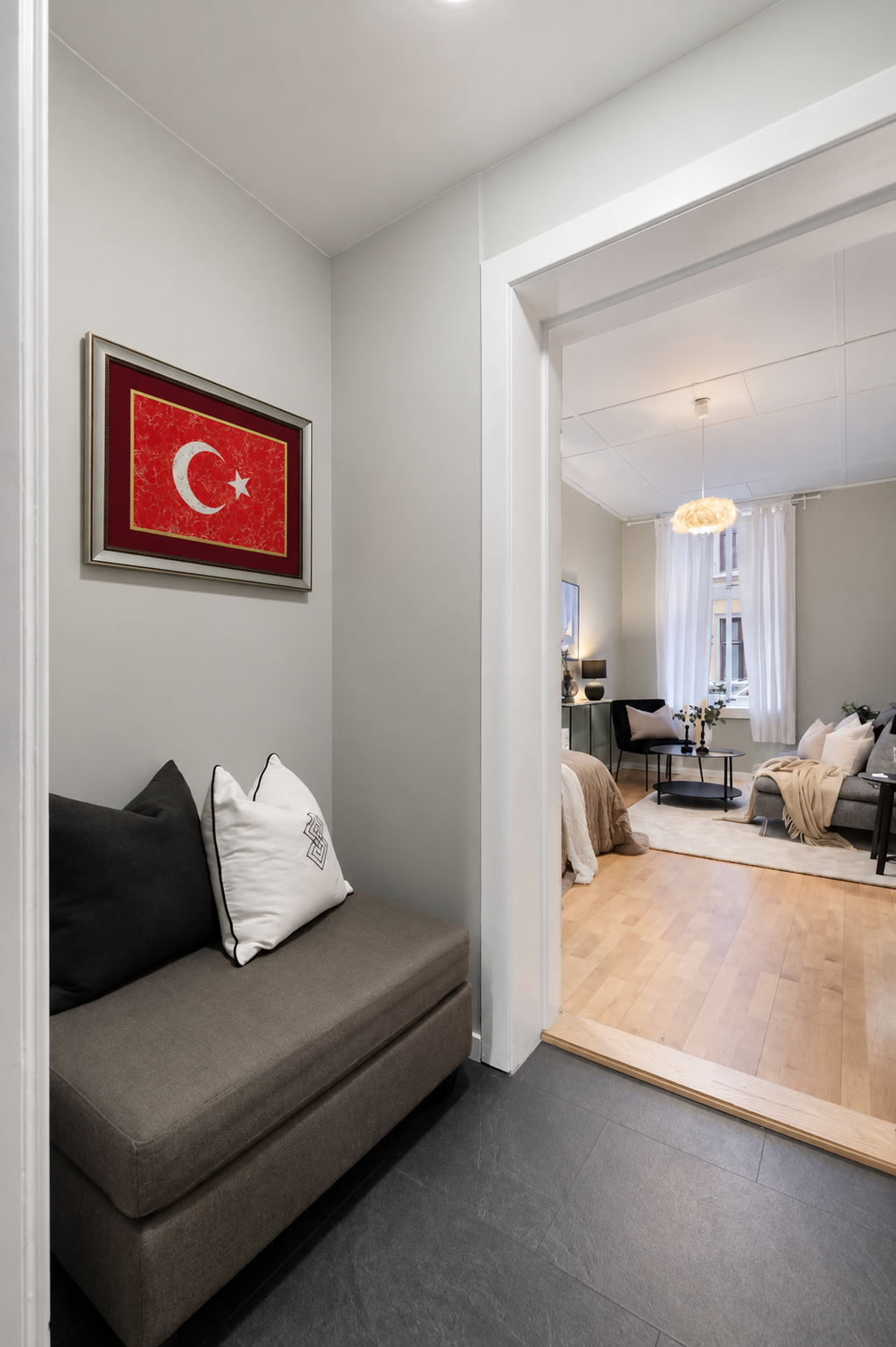 Ebru Sanatı ile Hazırlanmış Türk Bayrağı Tablosu